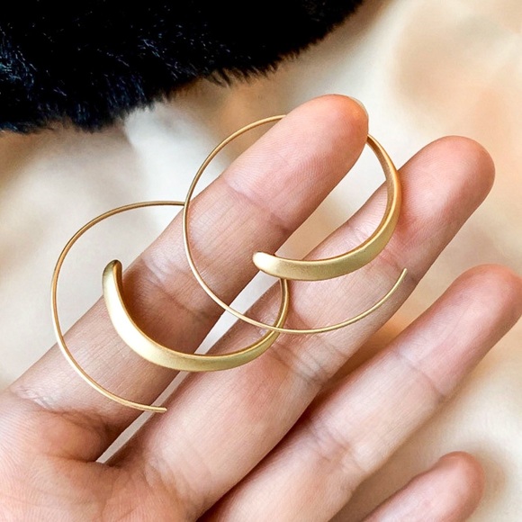Any 2/$20! Matte Gold Threader Hoop Earrings - Picture 2 of 10